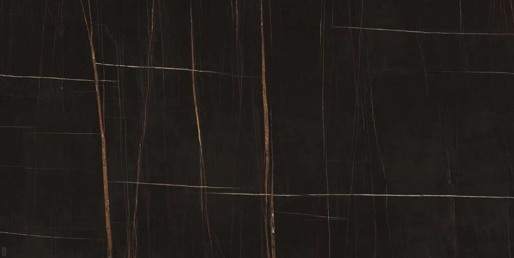 Black St. Laurent